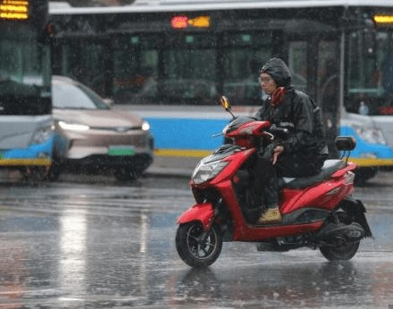 东北地区及四川盆地等地未来三天有较强降水天