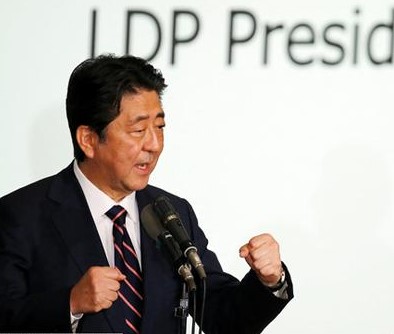       安倍在山梨再度打高尔夫休暑假 称“状态非