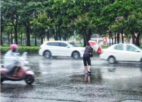 黄淮江汉等地有较强降水 台风“利奇马”趋近东