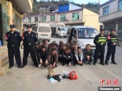 <b>无极4荣耀主管帐号广西崇左边境警方严惩非法偷</b>