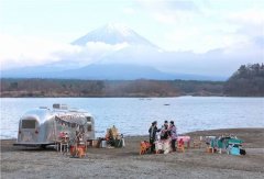 <b>《周游记》周杰伦、无极4荣耀主管谢霆锋富士山</b>