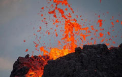 <b>冰岛西南部一座火山喷发无极4平台黑钱爆料</b>