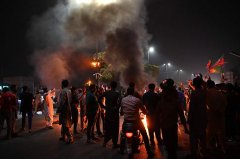 <b>无极4平台代理巴基斯坦多地爆发大规模示威，抗</b>