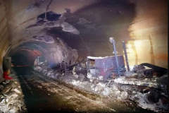 <b>阿富汗萨朗隧道内再次发生爆炸 隧道重新关闭无</b>