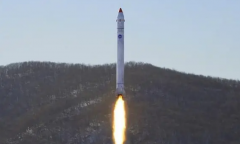 <b>朝鲜宣布进行侦察卫星开发的重大试验无极4测速</b>